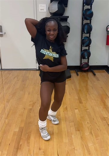 NEW CHALLENGE ALERT 🌟🎀 TAG US !!! #fivestarcheer #stompnshake #cheer #cheerchallenge #unccharlotte