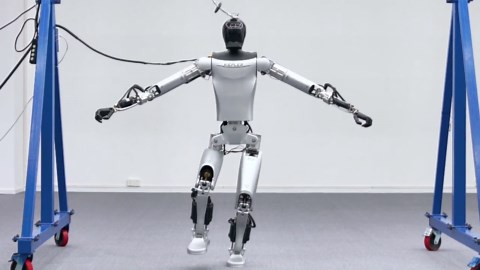 Kepler robot demonstrates balancing ability