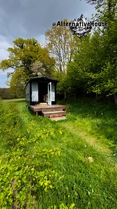 166K views · 2K reactions | Tour This Incredible Tiny House on a Trailer Built from 100% Recycled Materials! | Alternativehouse | Facebook