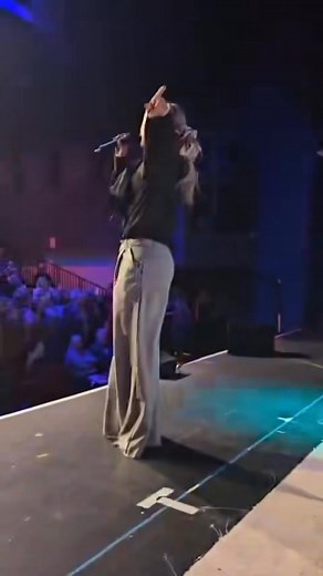 401K views · 2.4K reactions | 﫶❤️What a way to end the tour....朗...