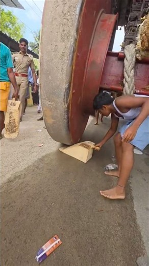 How To Stop Lord Jagannath Rath Yatra’s Wheel 😳