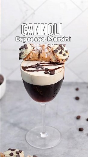 Cannoli Espresso Martini (My New Favorite Dessert Cocktail) #espressomartini