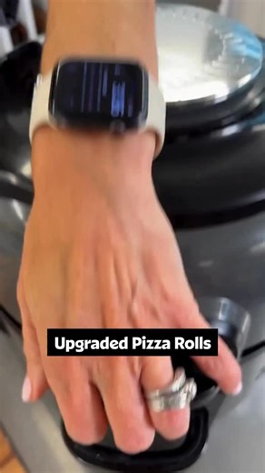 Allrecipes on Instagram: "Just when you thought pizza rolls couldn’t get any better, @nicolemcmom gives us THESE! 🍕😮‍💨 💗 Find the recipe, save it for later, and never lose it again. Link in bio 💗 🧑‍🍳: Nicole #pizzarolls #easysnacks #pizza #snack #airfryer airfryerrecipes"
