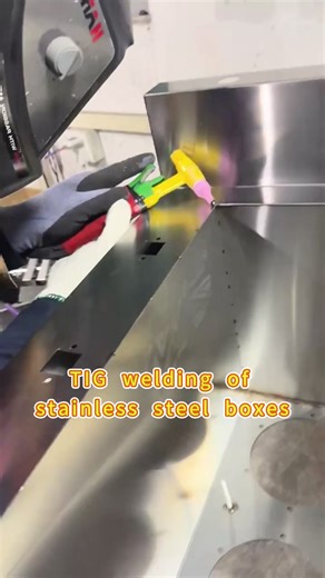 TIG welding of stainless steel boxes#welding #weldinglife #coldwelding #brazingwelding #brazing #spotwelding #laserwelding #argonarcwelding #Tigwelding @TikTok @tiktok creators