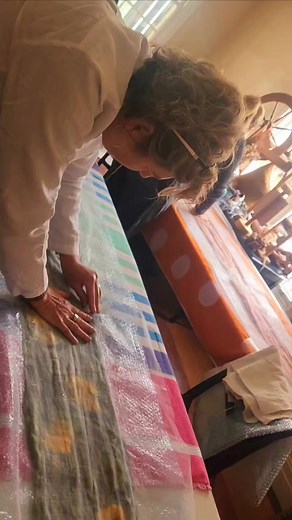 Felting Workshop We Nuno Felted Scarf and Bowls! With Soul Portraits and Art At Hive & Gobbler ,Dungog,Nsw! #nunofelted #woolfelted #nunofelting | Antia Dauna Sastasa