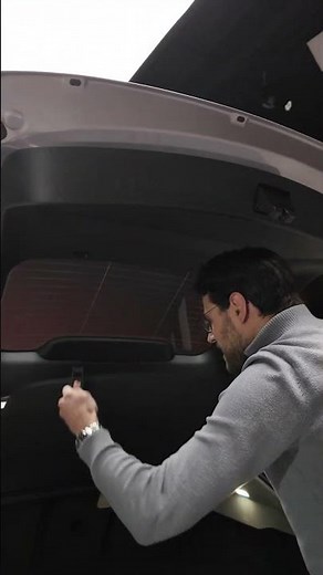 Volvo ES90 – Smart Trunk Features for Everyday Use! 📦🚗