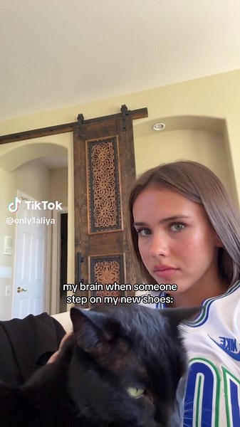 while walking too #shoes #relatable #crashout #babykia