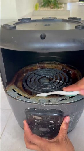 Your Air Fryer Is Dirtier Than You Think – Clean It Like This