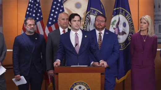 Wall Street Wolverine on Instagram: "Brandon Grill: “La ley de la sharia es incompatible con los valores estadounidenses y no tiene cabida en Estados Unidos”."