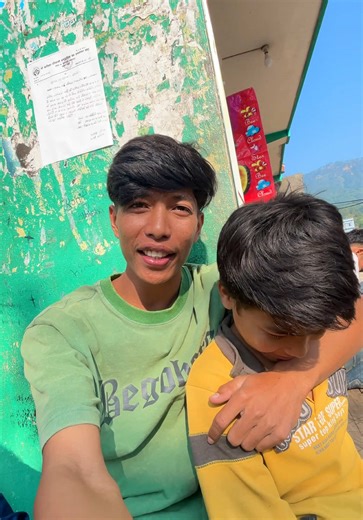 Twins Haina Hai - Funny Video