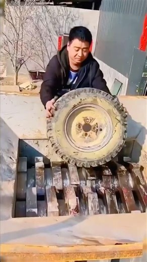 Car Wheel vs Shredder Machine 😱 Extreme Destruction