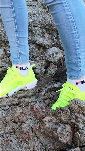 Barbi’s Neon FILAs Started Sinking… 😳💚👟 #ShortSaga ⭐