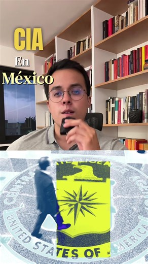 La presencia de la CIA en México no debe leerse como una imposición llegada desde los Estados Unidos. Históricamente, la presencia de la CIA obedece a una ayuda recíproca en donde se cumplen intereses mutuos. Durante la guerra fría el estado mexicano le abrió la puerta a la CIA, a cambio de aprendizaje y tecnología para vigilar a las disidencias políticas. Por ello, la pregunta no está en si se rompió o no la soberanía, sino en quiénes, desde cuándo y a cambio de qué se les dejó operar #cia #mar