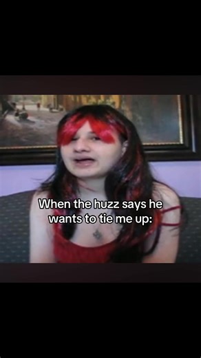 The phone ringing in the back I can’t #gypsyfiles #gypsyrose #huzz #gypsyvideo #gypsyroseblanchard