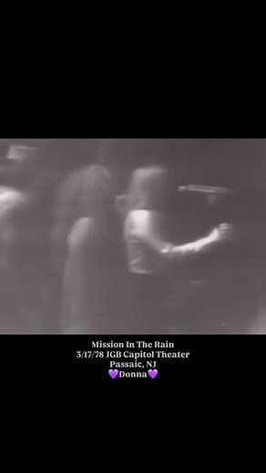 Jerry Garcia - guitar, vocals John Kahn - bass Keith Godchaux - keyboards Donna Jean Godchaux - vocals Maria Muldaur - vocals Buzz Buchanan - drums | Who Are The Grateful Dead