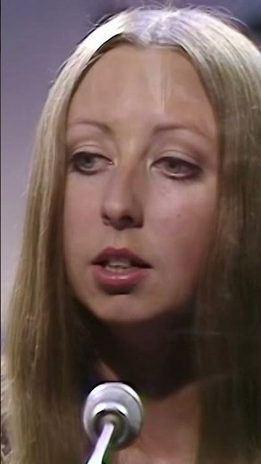 Check out Danny performing live with Pentangle on British TV in 1971 ‪@OfficialDannyThompson‬