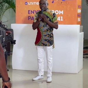 Tributo a Jacinto Tchipa na Live no Kubico Os artistas Sabino Henda, Flay, Zé Manico, Man Sambila e Bela Chicola são as vozes escolhidas para interpretarem alguns dos principais sucessos de Jacinto Tchipa, na tarde deste domingo, a partir das 14 h00, em mais uma edição da “Live no Kubico”, uma parceria entre a Televisão Pública de Angola (TPA) e Platinaline. Este projecto tem o patrocínio da @unitelangola | Platina Line