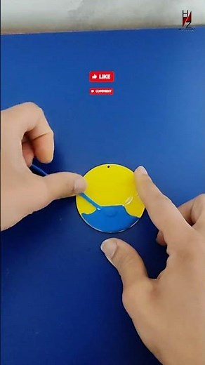 I Made Minions Out Of Play-Dohgh keychains🔥#handmadegift #keychaincraft#woodkeychain#trendingshorts