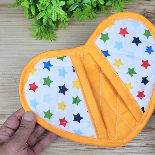 How to Make Heart Oven Mitts? DIY / Free Pattern Tutorial / Sewing Tutorial | Lady Loves Knitting