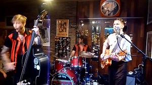 Slap DooWap " Rockabilly Boogie " Live At Wap Doo Wap in Mouscron ( FR ) Lead Guitar & Singer : Lucky Will Drums : Adrien Fortemps DB basse : Myrian Gilles Video : Jerry Stephaniak official : @lucky1will1 | Rockabilly Italia