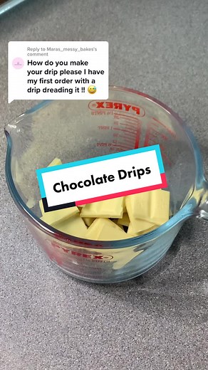 How to Make White Chocolate Drip: Cake Decorating Tips