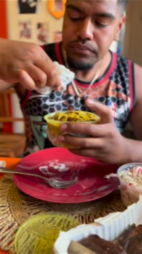 @munchbrosofficial on Instagram: "Little mukbang with some Samoan food😍 - - - - #whatsforlunch #sydney #islander #westernsydney #polynesian #work #lunch #w"