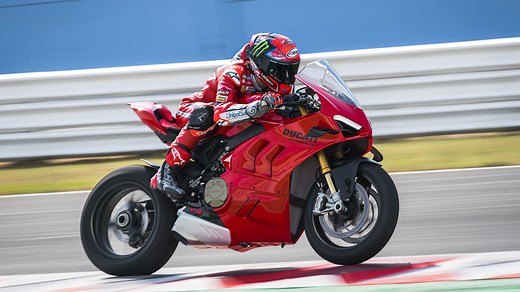 Ducati Panigale V4 MY25 Canada | Next-Gen Performance