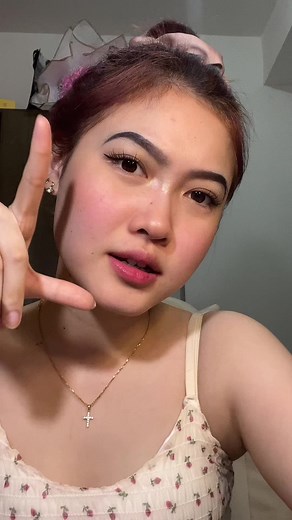 Hand Gestures Tutorial: Expressive Communication Tips