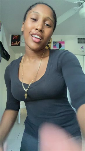 Victoria 💗 (@itsvicki_101)’s videos with original sound - Hasan💫