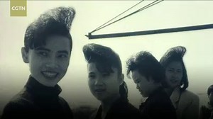 The Yellow River is considered the Mother River of China and the cradle of Chinese civilization. It has been nurturing Chinese for millennia. With various landforms across its river basin, the Yellow River used to be the route of several natural disasters such as floods and droughts, leaving residents along the river in danger and poverty for long. #PRC70 #70YearsThriving #70YearsInherited For more: https://news.cgtn.com/news/2019-09-20/Documentary-photography-people-of-the-Yellow-River-K97BAz4w