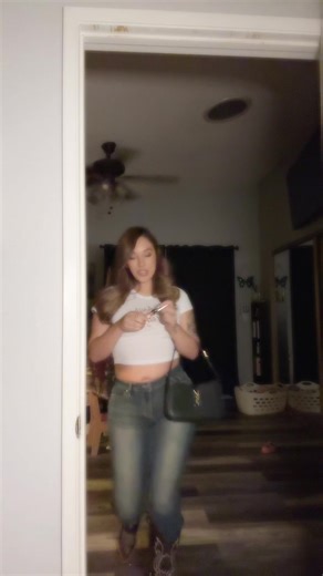 We cute or whatever💞🥰✨ #sisters @luvlyss03 @_sadi33._ @Andrea Yribe