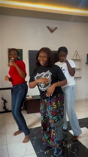 The Only Laurel celebrating her birthday with dance steps. #thewinlos #miokukusheshe #theonlylaurel