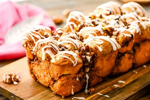Apple Pull Apart Bread