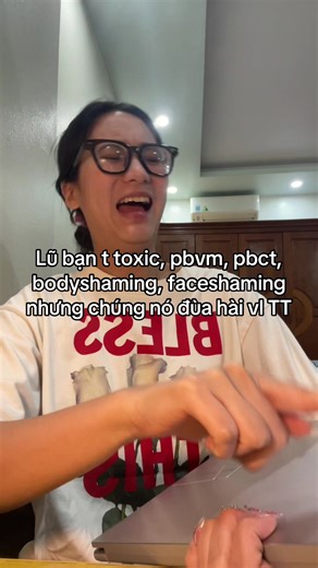 Hài Hước Với Những Người Bạn Bựa