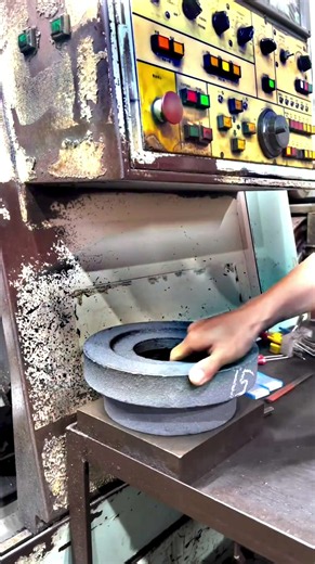 Lathe & CNC Machine Basics: Lathe vs CNC Explained
