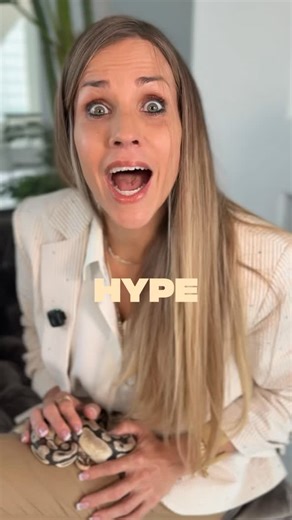 When was the last time you clapped for yourself? 😉😍❣️ #personalgrowth #bodymindconnection #lifebalance #selfimprovement | Miriam Putnam