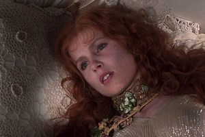 The forgotten Victorian beauty trend of painting on fake veins