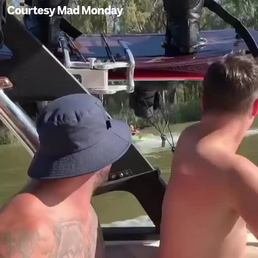 You did it, you crazy son of a b****, you did it! (Via Mad Monday) 📱 Download the ABC Listen App: http://bit.ly/abcLISTEN 📰 Full sport coverage: http://bit.ly/abcsport 📩 Subscribe to our newsletter: https://bit.ly/ABCSPORTnewsletter | ABC Sport