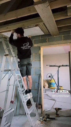 #carpentrylife #carpenter #builder #work #fyp #houserenovation #extensions #lofthatches
