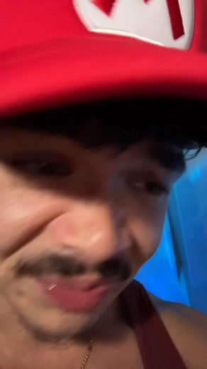 Does your foopa hang low ? Does it wobble to the floor 😳 | Logangeigel