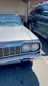 21 reactions | #FrontEndFriday with this ‘64 Chevy Impala Convertible!勇 #restorationrods #64impala #chevyimpala #64chevy | Restoration Rods | Facebook