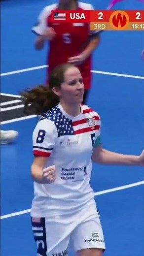 Ice-cold Marie Häggström once again showed off her incredible floorball Zorro skills ⚡️🥅#floorball