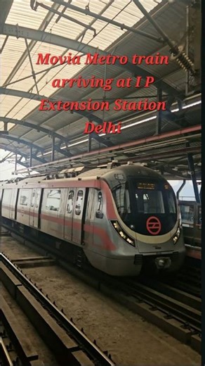 Hyundai Rotem Metro arriving at IP Extension Delhi #delhimetro #train #trainsound #railway #delhi