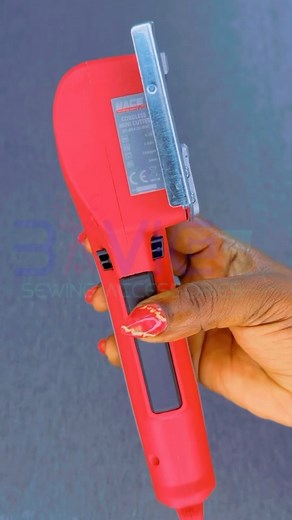 This Mace Rechargeable Rotary Cutter cuts every fabric from thick weight to lightweight! Left handed users are considered while making this cutter hence its design. Simple and easy to use. Comes with an extra blade and a storage box. Price : 48,000 Naira only! Shop on the website : www.bavicsewingaccessories.com Call or WhatsApp 2348034777707 or send a DM to place orders! Shop at the store: No 9, Excellence Drive, Peace Estate, Off Alao Akala Expressway, Oluyole Extension, Ibadan, Oyo State, Nig
