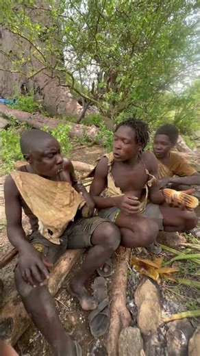 Hadzabe Tribe bushmen brothers corny situation in the bush 😅🥰