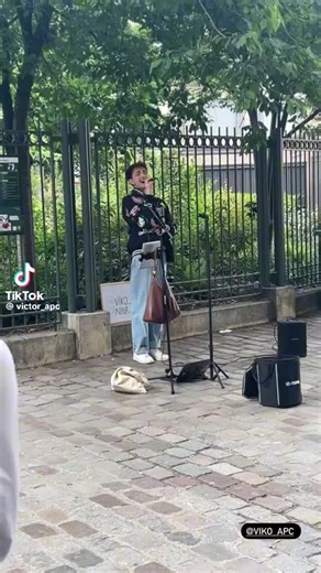 Vidéos de Sandy Fleurs Chanteuse 🌺⚘🌸 (@sandyfleurs1) avec son original - Sandy Fleurs Chanteuse 🌺⚘🌸