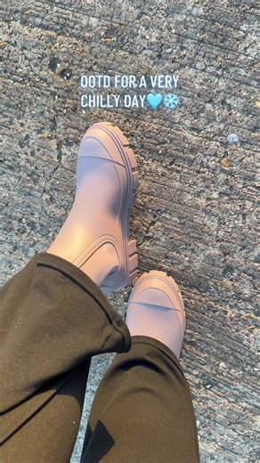 Cozy Fleece Outfits for Chilly Days