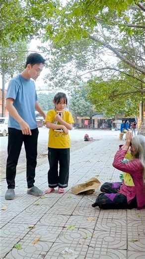 আল্লাহ তুমি আমার আগে মাকে নিও না