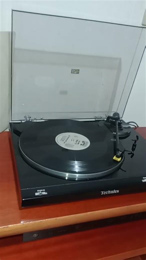 Let Yourself Go - (The New) Kooley C na Technics SL-B210 #miamibass #electrofunk #technics #vinyl