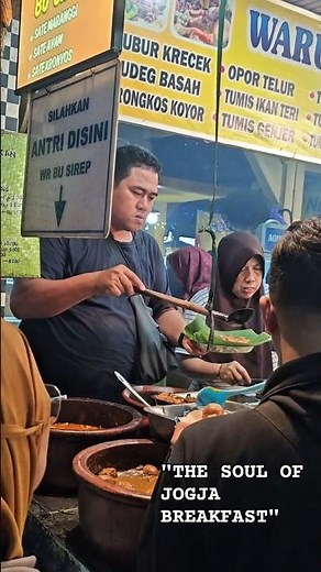 Yogyakarta Morning Ritual: Authentic Breakfast at Pasar Ngasem